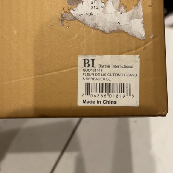 NWT Fleece De Lis Cutting Board & Spreader Set - Picture 2 of 4